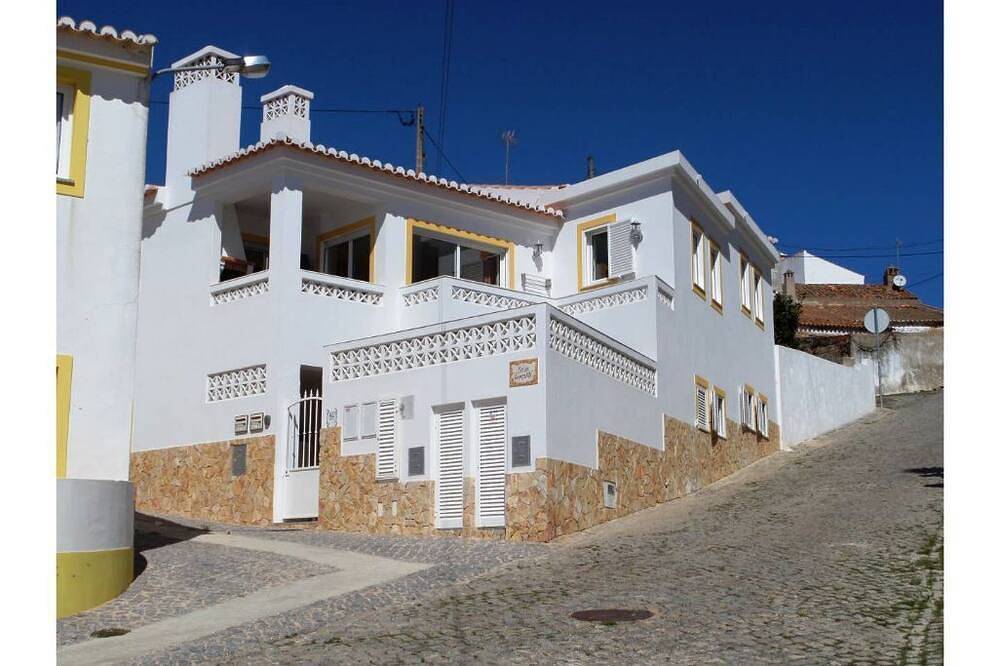 Ganze Wohnung, Casa Goncalito Erdgeschoss in Bordeira, Naturpark Südwest-Alentejo und Costa Vicentina