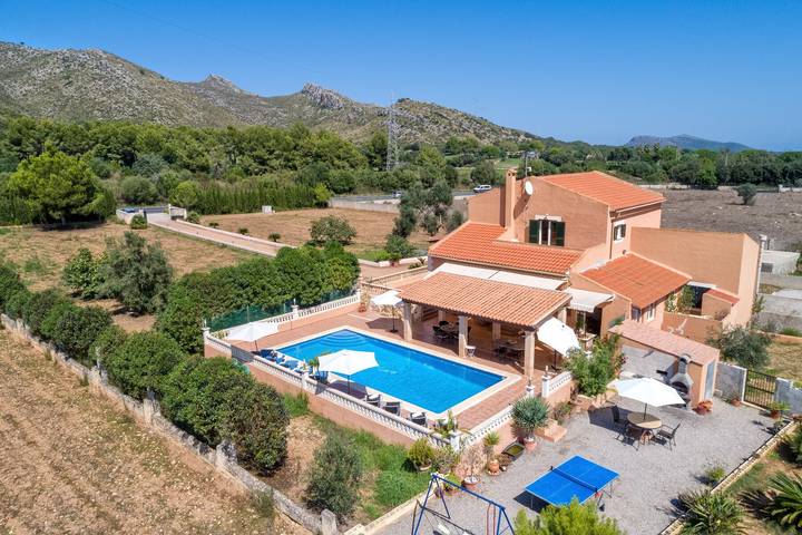 Villa Bonavista mit Bergblick, privatem Pool, WLAN, Terrasse und Garten in Capdepera, Mallorca Osten