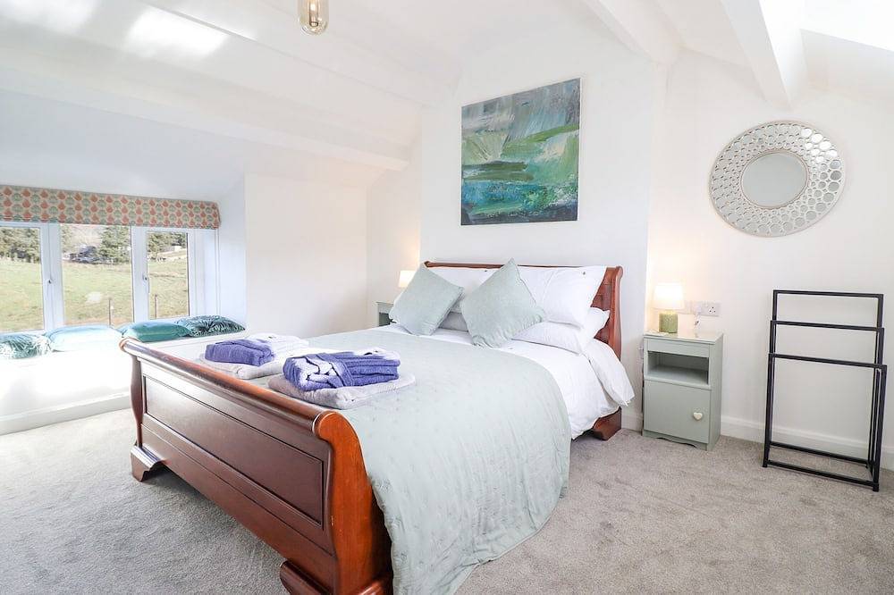 Ael Y Bryn, pet friendly, character holiday cottage in Ffestiniog in Ffestiniog, Snowdonia