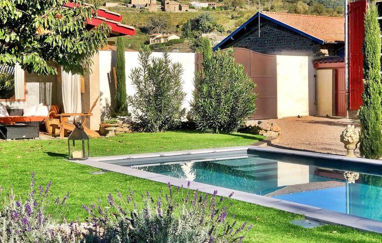 Location de vacances pour 14 personnes, avec terrasse et piscine à Empurany - 4