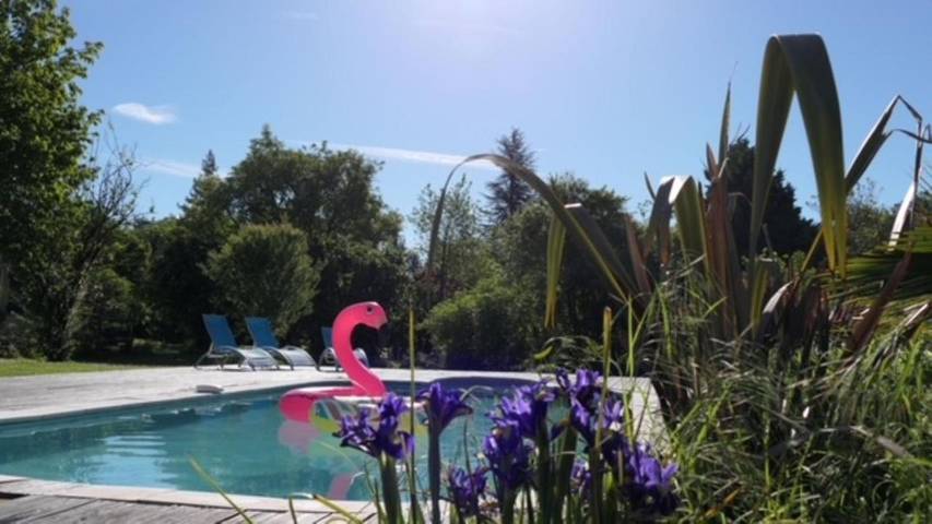Location de vacances pour 6 personnes, avec piscine et jardin à Sorges - 3