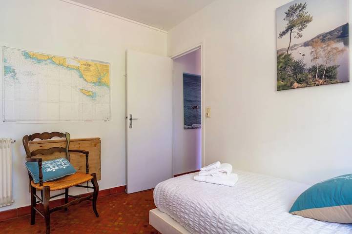 Port Manech house 400 m from the beach, Pouldon cove 100 m away, small river view in Névez, Region de Quimper