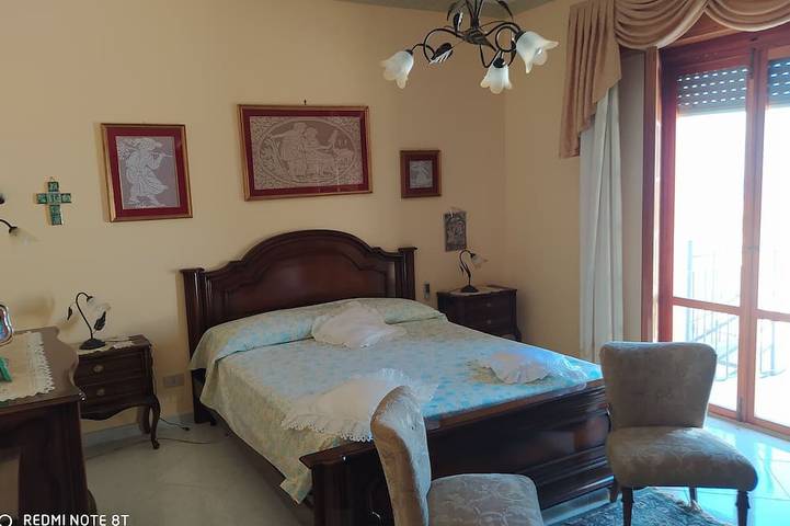 Holiday apartment for 6 people, with garden and balcony - 1