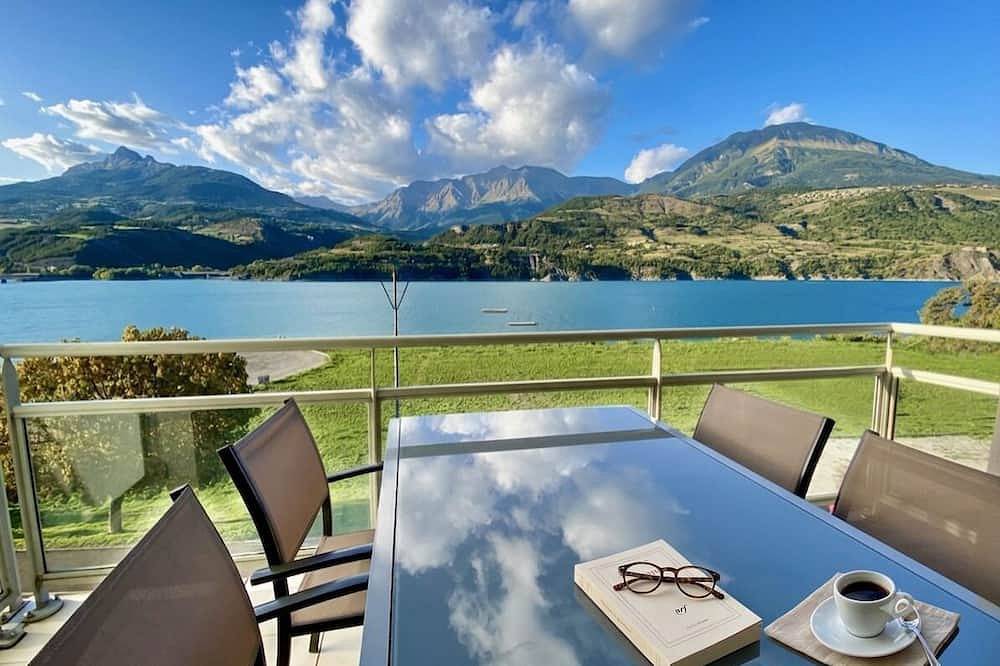 Ganze Wohnung, La Terrasse au Bord du Lac, vue Panoramique 180 °, Appt 2 ch in Savines-le-Lac, Nationalpark Écrins
