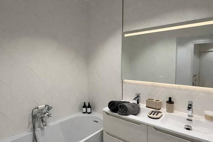 Ganze Wohnung, Apartment near Disneyland + parking & Rer in Chessy, Seine-et-Marne