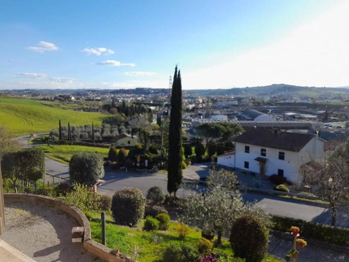 Maison d’hôte pour 4 personnes, avec vue ainsi que jardin et piscine, animaux acceptés en Toscane - 2