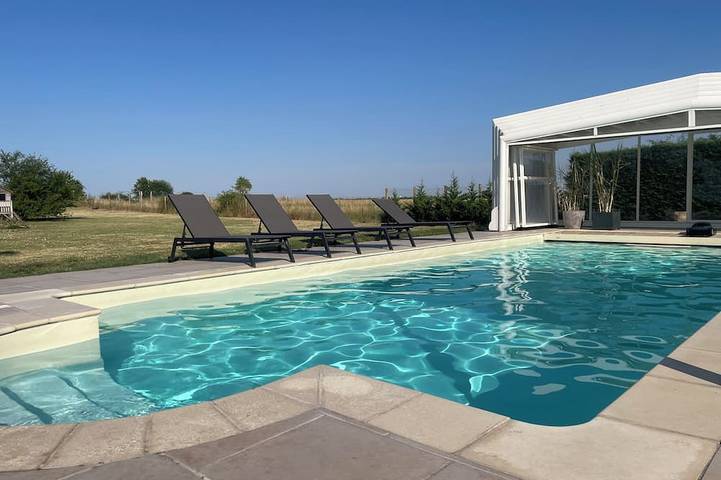 Location de vacances pour 12 personnes, avec Terrasse et Jardin à Maslives