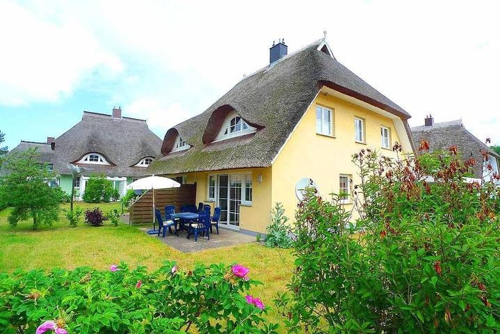 Ferienwohnung für 7 Personen, mit Terrasse und Garten in Born a. Darß - 2