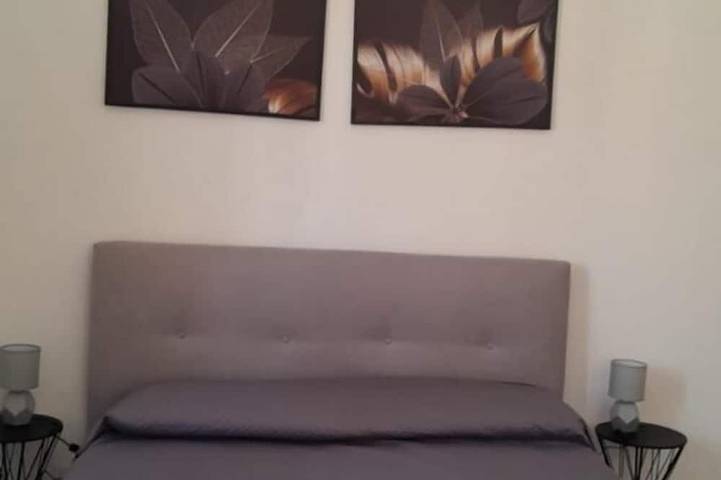 Entire apartment, Civic 10 Ii Spacious studio apartment with terrace above at Sassari Center in Sassari, Sassari Province