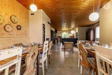 Gîte pour 15 Personnes dans Les Déserts, Bauges, Photo 2