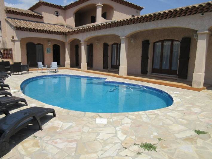 Villa pour 12 personnes, avec Terrasse ainsi que Jardin et Piscine à Saint-Cyr-sur-Mer - 4