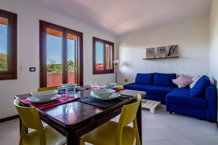 Entire apartment, GuestHost - Residence Apt with Pool & Parking in Porto Rotondo, Olbia