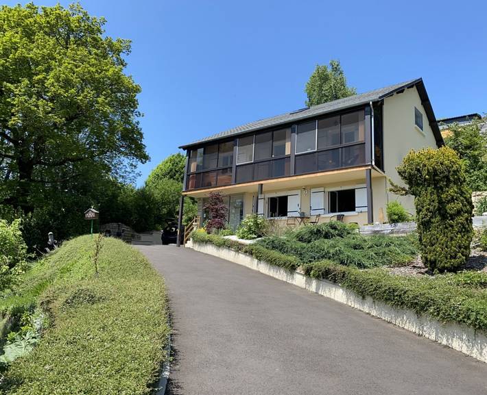 Gîte pour 6 personnes, avec jardin ainsi que balcon et sauna