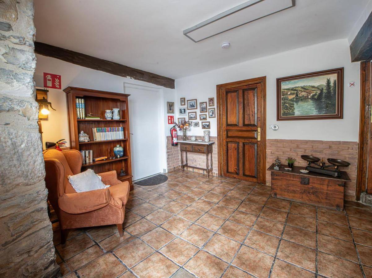 Double Room in Vitoria-Gasteiz, Cordillera Cantábrica