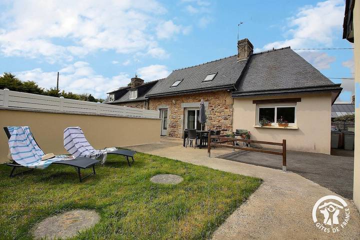 Gîte pour 2 personnes, avec Terrasse et Jardin