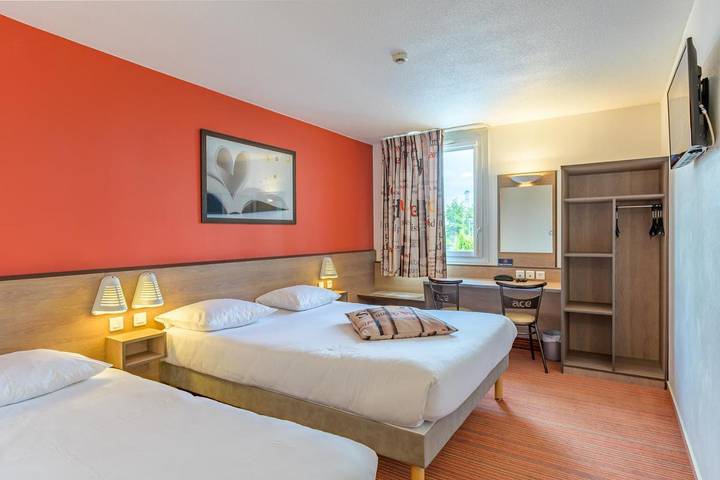 Hôtel pour 2 personnes, avec vue et terrasse à Mitry-Mory - 3