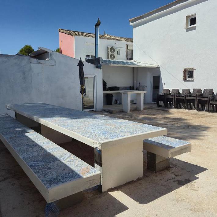 Chalet para 20 personas, con jardín además de jacuzzi y piscina, Familias con niños en Castilla-La Mancha - 4