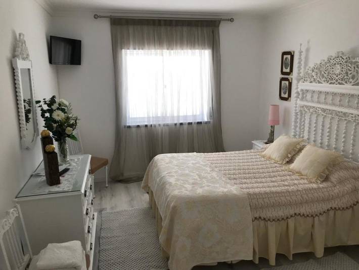 Maison d’hôte pour 2 personnes, avec Terrasse et Jardin à Nazaré
