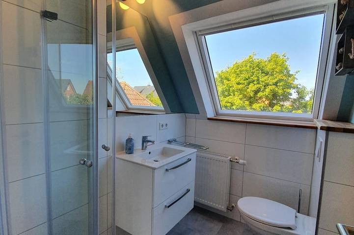 Ganze Wohnung, Platz für bis zu 5 Personen, Garten & 500 m zum Strand in Nordfriesische Inseln (Schleswig-Holstein) (Schleswig-Holstein), Utersum