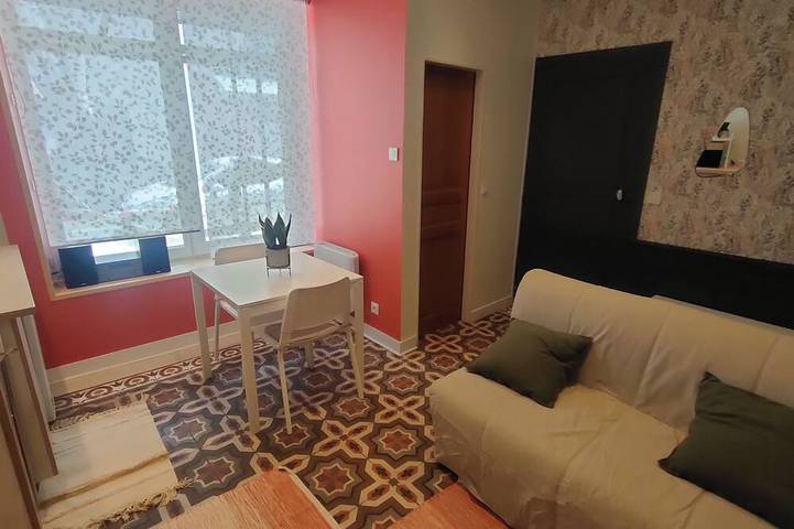 Apartamento entero, Studio renovated Luberon village house /Provence in Villelaure, Parque natural regional del Luberon