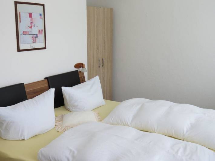 Ferienwohnung für 3 Personen, mit Ausblick und Garten sowie Sauna und Seeblick in Bad Elster - 4