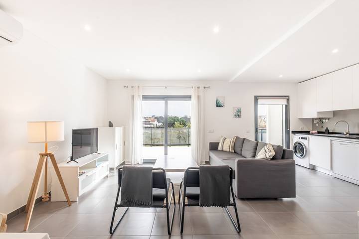 Gîte pour 6 personnes, avec piscine et balcon à São Martinho do Porto - 4