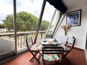 Gîte pour 3 personnes, avec vue et piscine dans Port Camargue