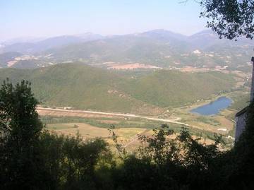 Gîte pour 4 personnes, avec balcon ainsi que vue et vue sur le lac à Rieti