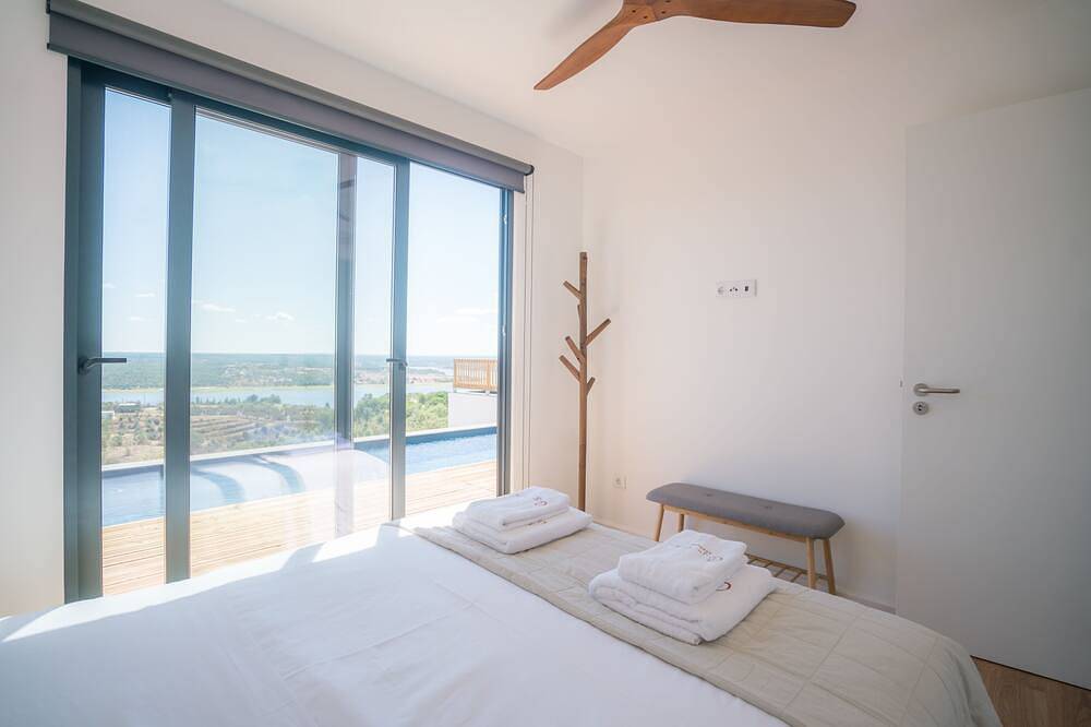 Caju Villas Montargil - Villa Pedra Furada in Montargil, Distrito de Portalegre