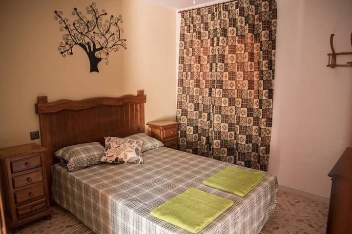 Gîte pour 10 personnes, avec jardin ainsi que terrasse et piscine à Loja - 4