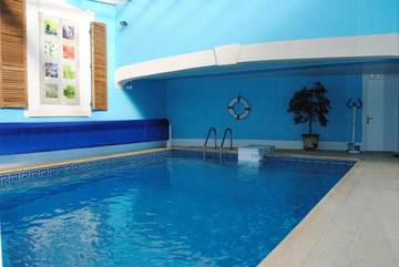 Maison d’hôte pour 2 personnes, avec vue ainsi que piscine et terrasse dans l' Aisne