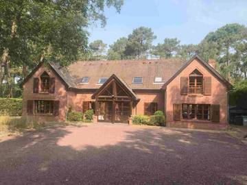 Location de vacances pour 18 personnes, avec vue et jardin, adapté aux familles dans Golf du Touquet