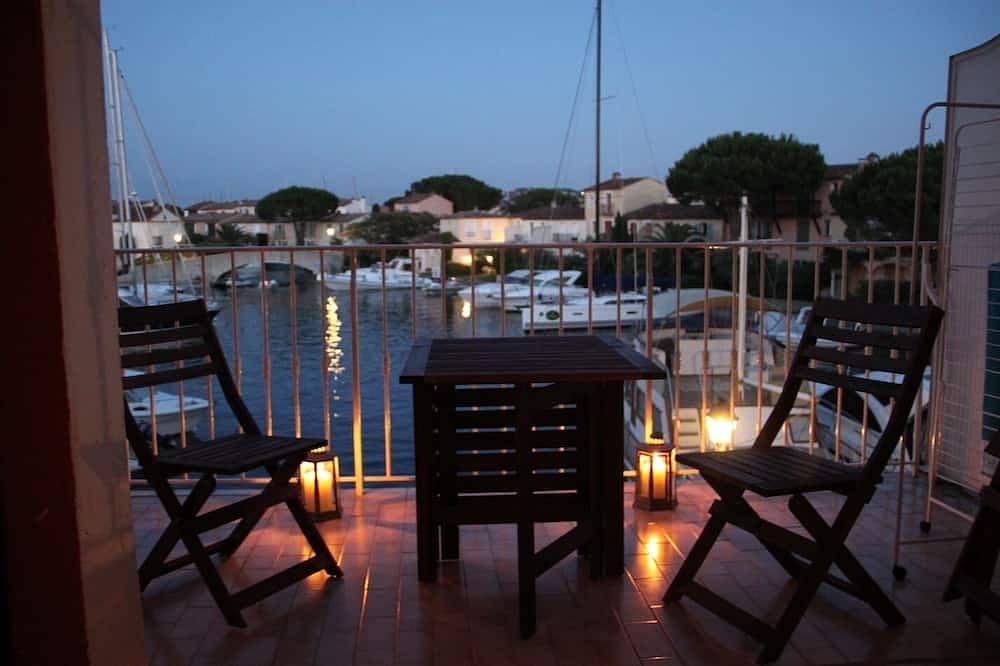 Apartment for 4 People in Port Grimaud, Grimaud