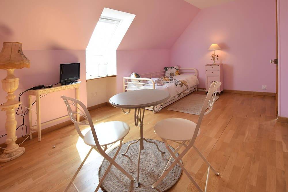 Ganze Wohnung, Stunning apartment in Le Mesnil-Esnard with Wifi in Le Mesnil-Esnard, Rouen und Umgebung