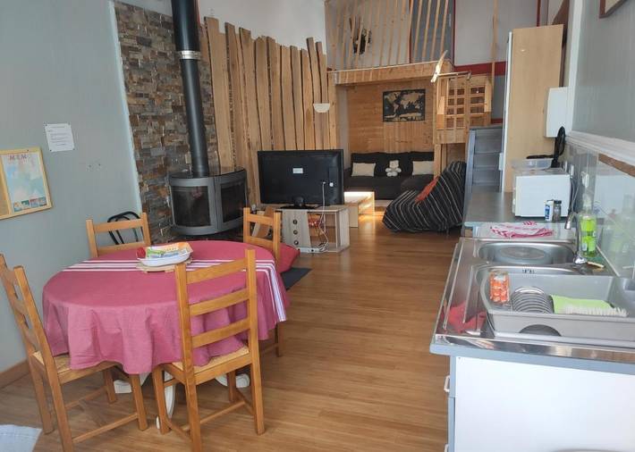 Location de vacances pour 5 personnes, avec terrasse à Saint-Gérons - 2