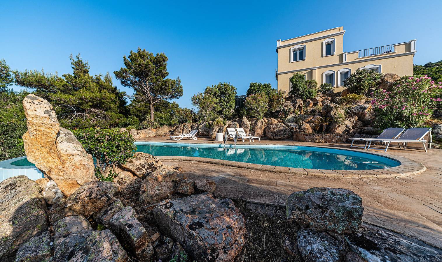 Villa Aquila Giardino in Pula e dintorni, Cagliari e Dintorni