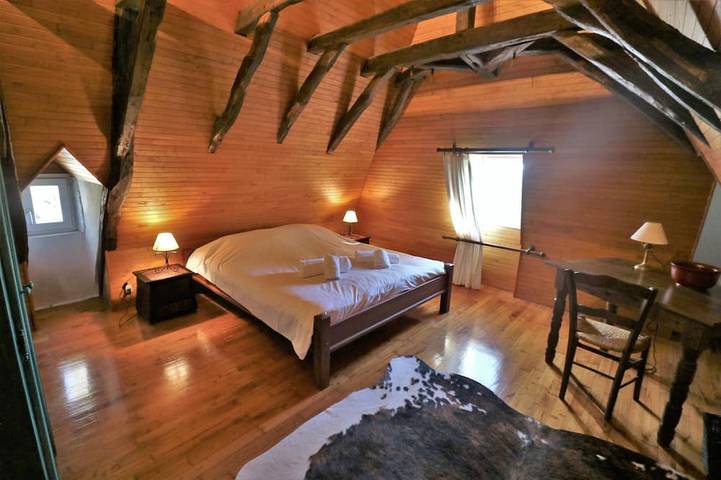 Location de vacances pour 8 personnes, avec terrasse ainsi que jacuzzi et jardin à Saint-Laurent-la-Vallée - 4