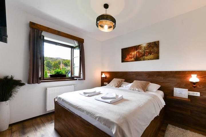 Maison d’hôte pour 2 personnes, avec jardin ainsi que vue et terrasse dans Rastovača - 4