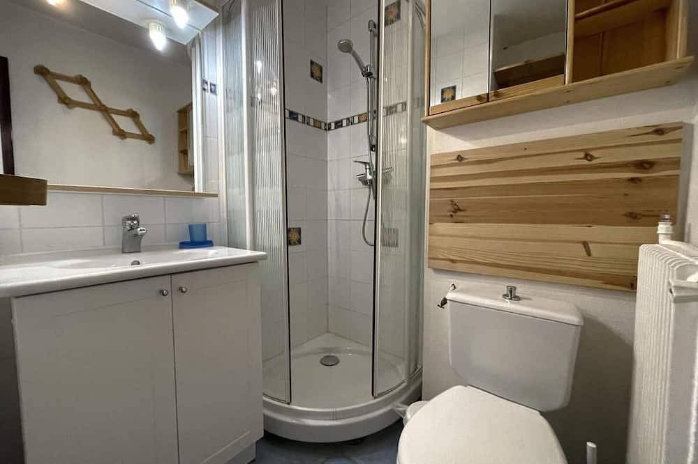 Appartamento intero, Centro stazione, 2° piano, vista stazione, televisione, armadietto per gli sci, 24m², Les Menuires in Les Menuires, Saint-Martin-de-Belleville