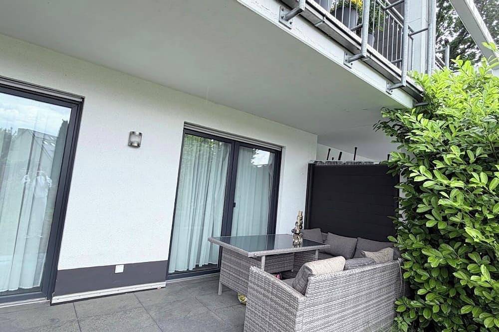 Ganze Wohnung, Modernes voll möbliertes Neubau Apartment mit Terrasse in ruhiger Lage in Osnabrück, Osnabrücker Land