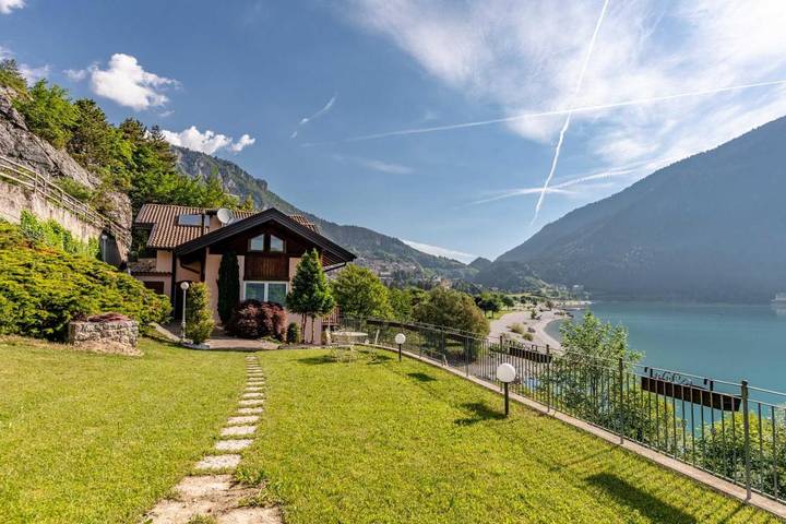 Ferienwohnung für 4 Personen, mit Balkon und Terrasse sowie Garten und Seeblick in Molveno - 3