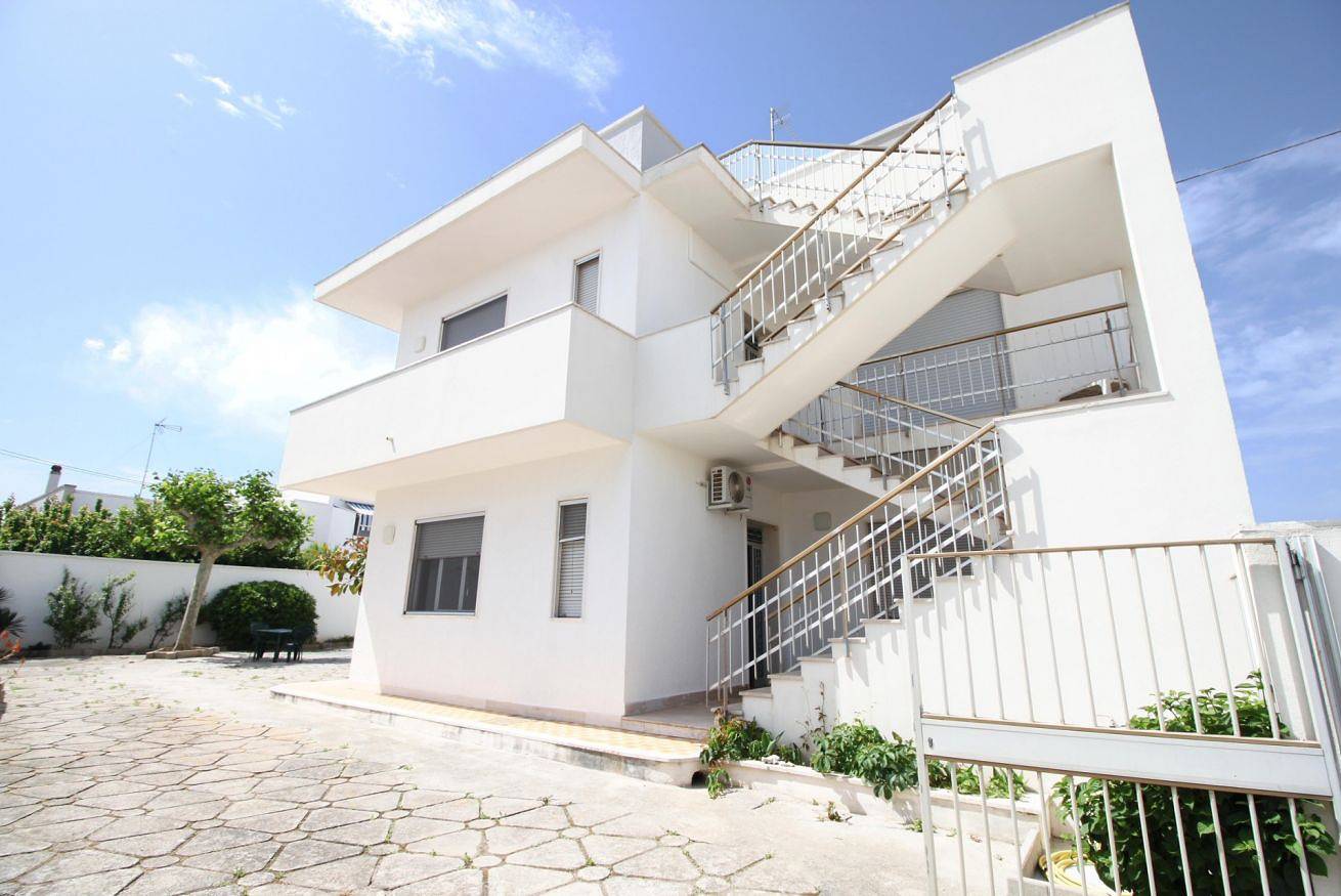 Entire apartment, Villetta Claudio - first floor in Melendugno, Lecce Province
