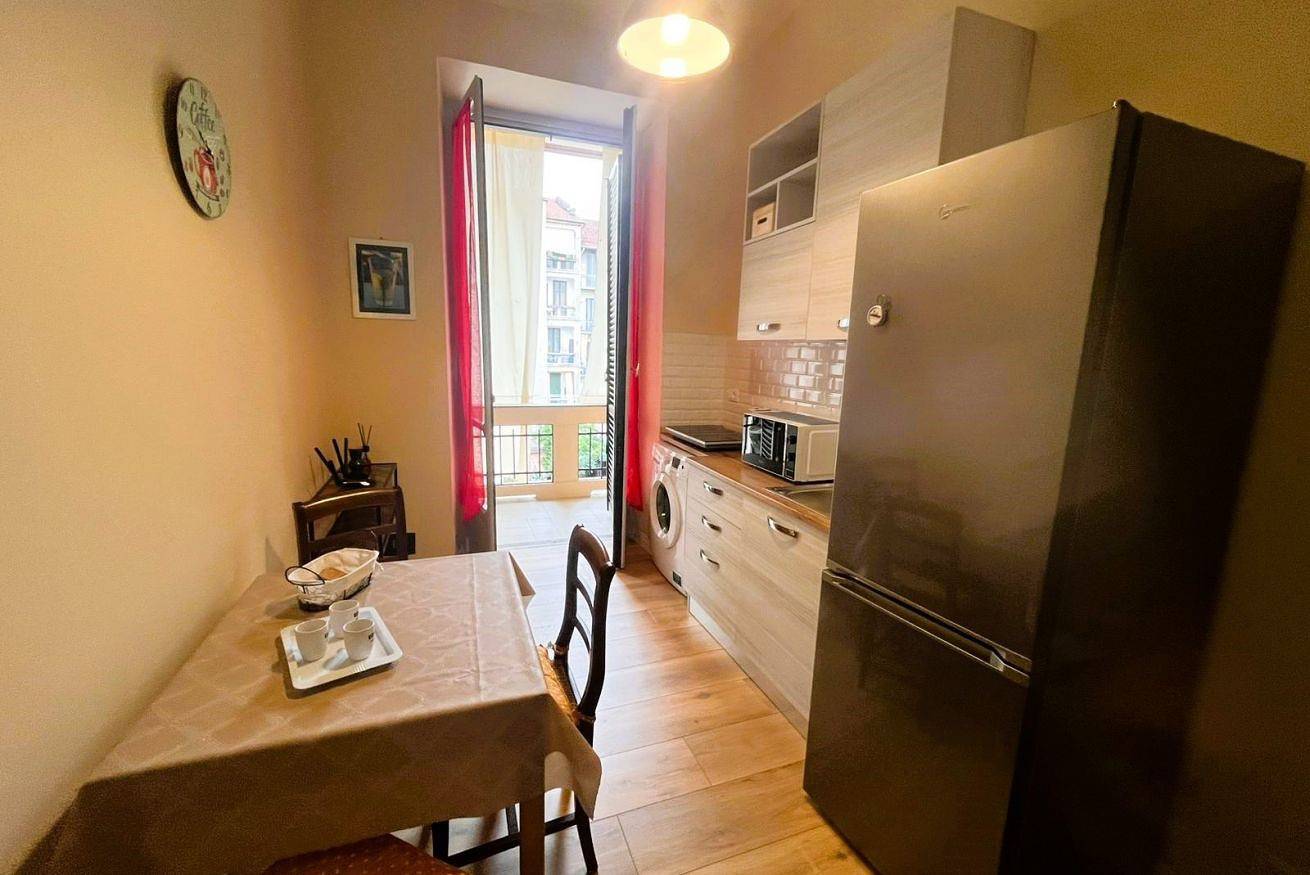 Ganze Wohnung, Ferienwohnung für 2 Personen mit Balkon/Terrasse in Turin, Turin Provinz