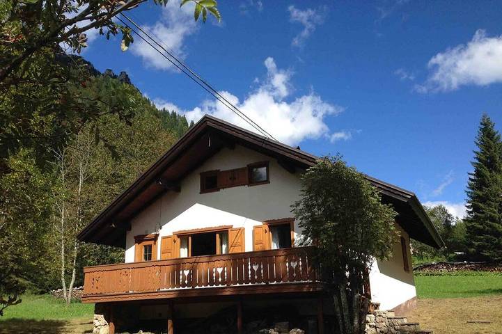 Gîte pour 6 personnes, avec balcon et jardin, animaux acceptés à Transacqua