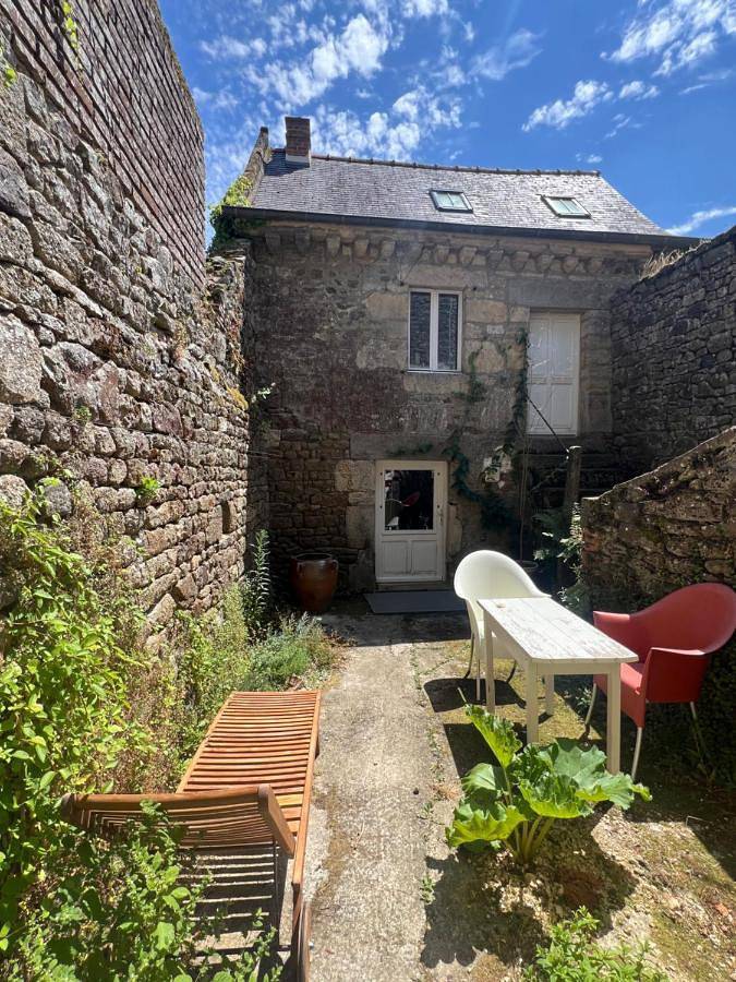 Location de vacances pour 2 personnes, avec Terrasse et Vue à Bécherel - 2