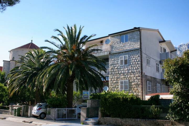 Ferienwohnung für 4 Personen, mit Balkon/Terrasse, mit Haustier in Makarska