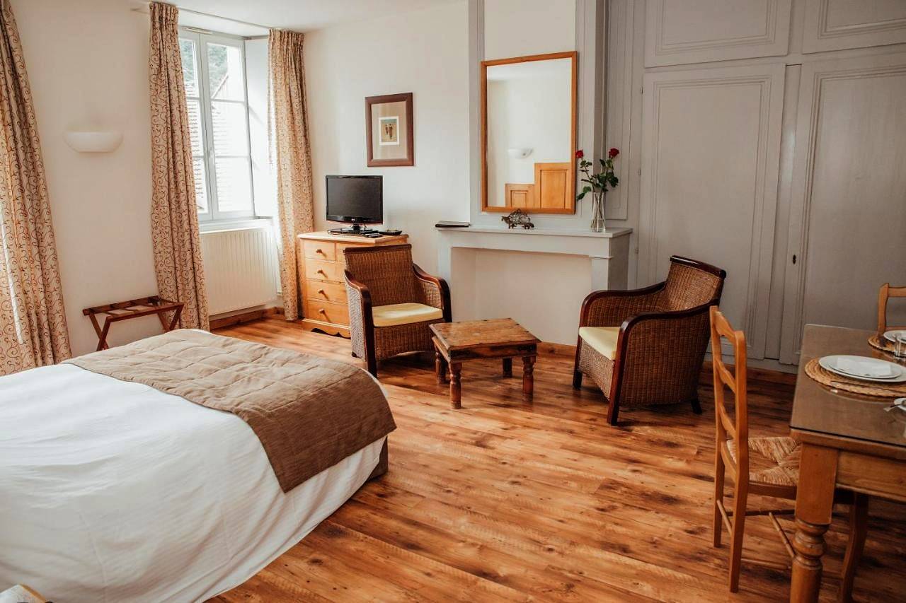 Appart Hotel Charles Sander in Salins-les-Bains, Jura Francais