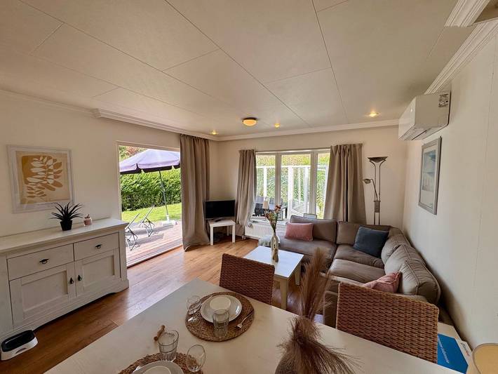 Chalet am Strandaufgang B028, 230 m zur Nordsee Garten, Terrasse und Klimaanlage in Côte de Zeeland