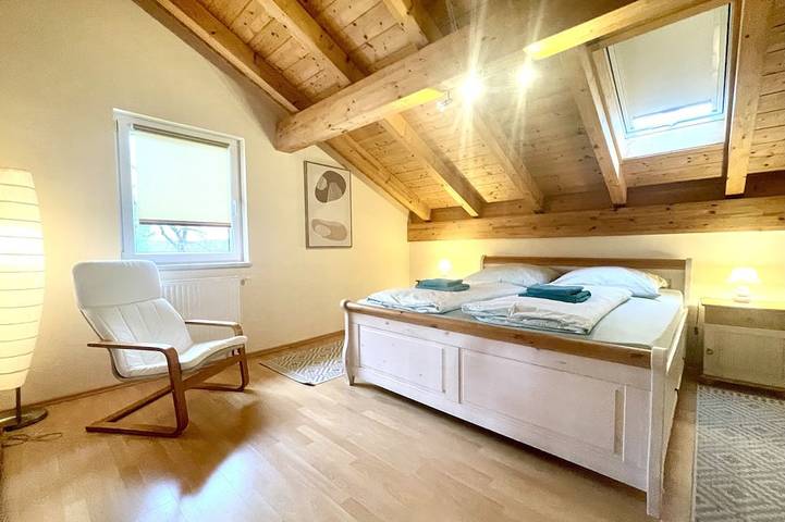Ganze Wohnung, Birkeneck 1 (Dg), castle view dream holiday apartment in Neuschwanstein, Schwangau
