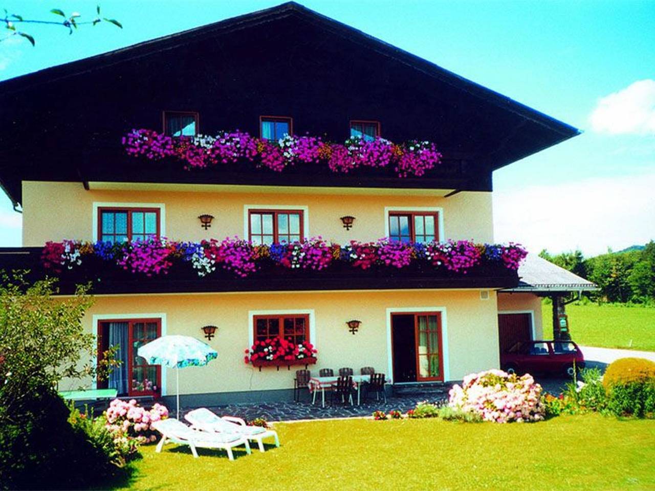 Gästehaus Pichler - Doppelzimmer mit Balkon 1 in Sankt Lorenz, Mondsee & Irrsee